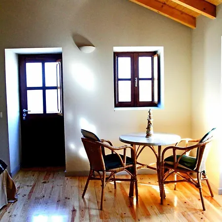 Casa Do Cais - بيت للعطل توهيريه